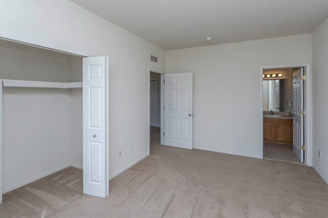 Building Photo - 14120 Webster Dr