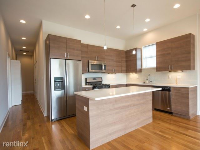 Building Photo - 4 br, 3 bath  - 1952 W Erie St Unit 1W