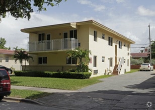 Building Photo - Menores 112533 | Coral Gables (Residential / near Business District – North Ponce/Douglas area)
