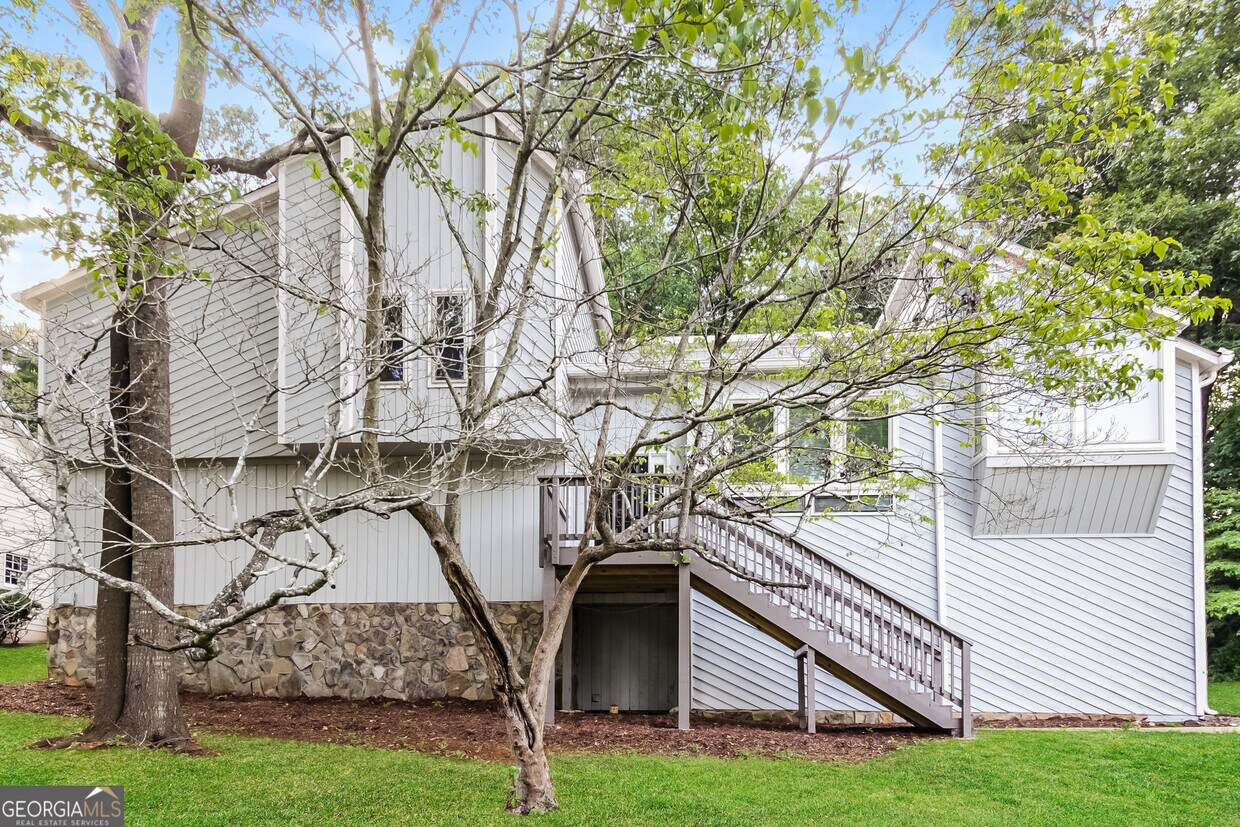 Foto principal - 587 Farmbrook Trail NE