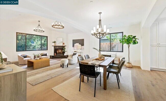 Foto del edificio - 132 Quinterra Ln