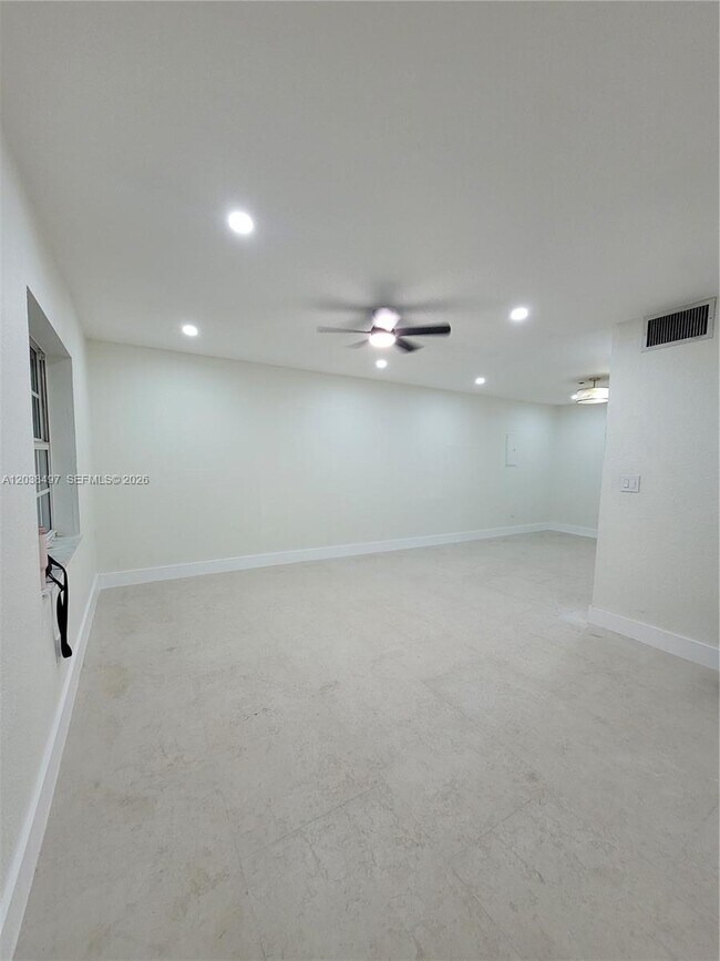 Building Photo - 18000 SW 175th St