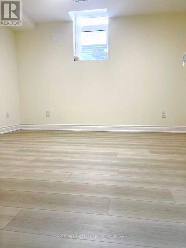 Building Photo - 252 Borealis Ave