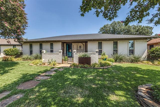 Foto del edificio - 4877 Fallon Pl