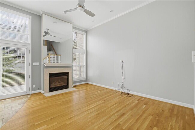 Foto del edificio - Elegant Corner-Lot Home with Spacious Living in Great Oak