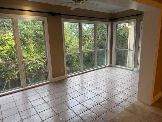Building Photo - 300 Bermuda Bay Cir