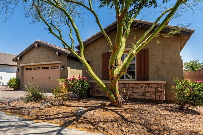 Building Photo - 20273 E Raven Dr