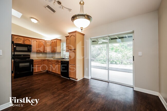 Building Photo - 23504 Avacado Ave