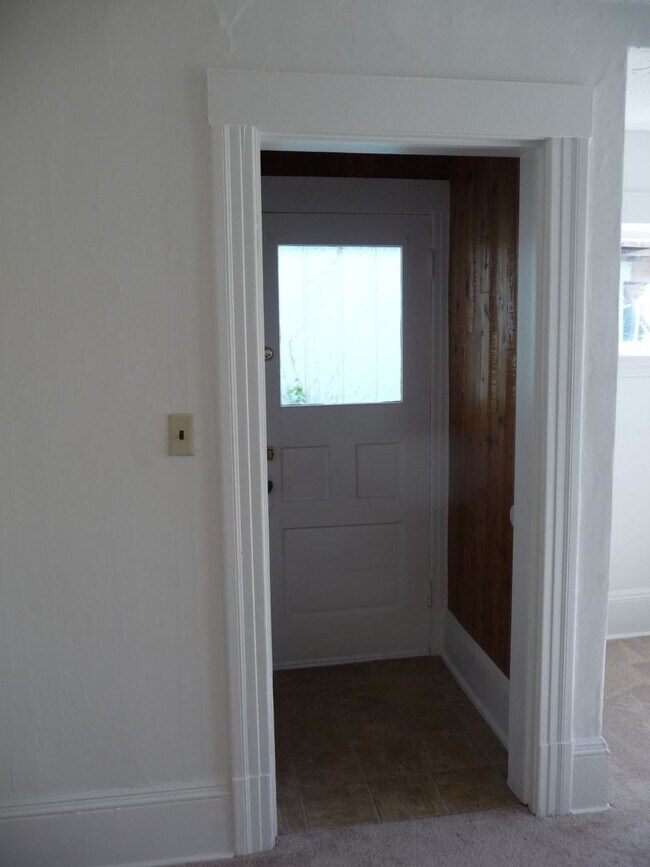 Foto del edificio - Charming 1+ Bedroom Duplex with Yard (Leschi)