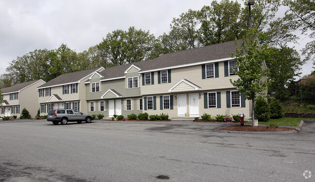 Foto del edificio - Robbins Nest Townhomes