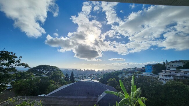 Foto del edificio - Saint Louis Heights - Scenic view of Waiki...