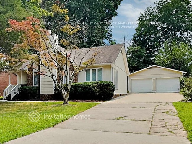 Building Photo - 1108 Oakview Rd