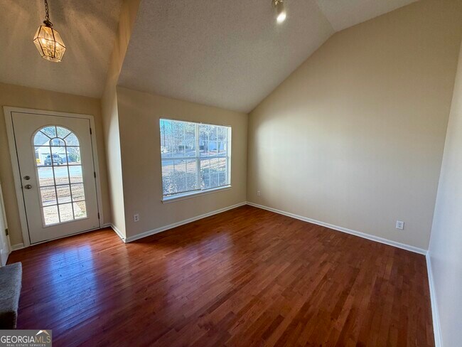 Foto del edificio - 260 Windscape Dr