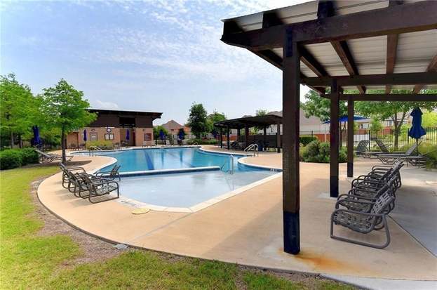 Foto del edificio - 1265 Summerbrooke Cir