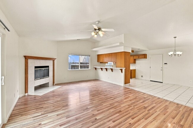 Building Photo - 2158 Canal Farm Ln
