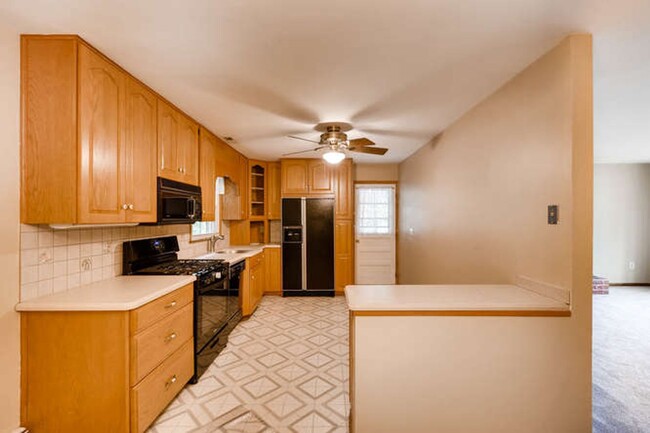 Building Photo - All Brick Rancher in Highly desired Bel Ai...