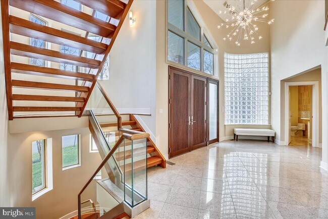 Foto del edificio - 6600 80th Pl