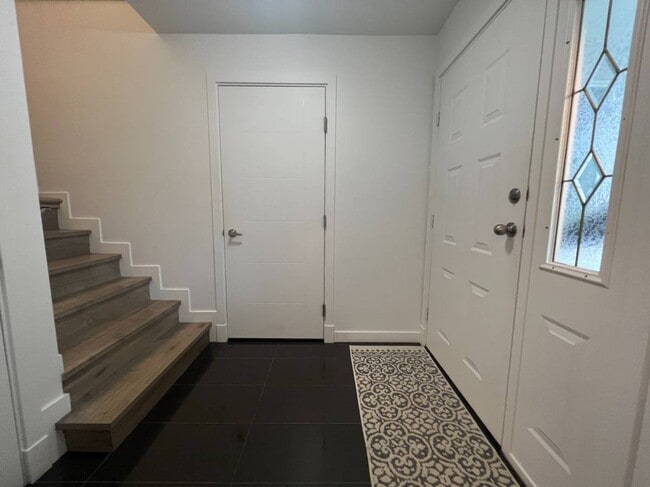 Building Photo - 23422 Sandpiper Av