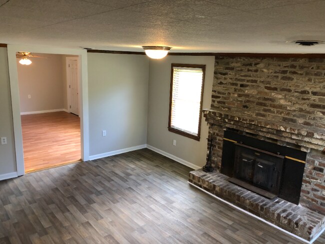 Building Photo - 5817 Drayton St