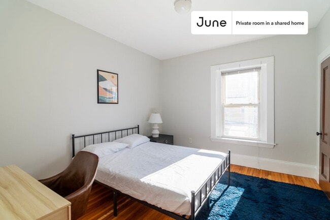 Building Photo - Room in Shared 4 bed/2 bath home