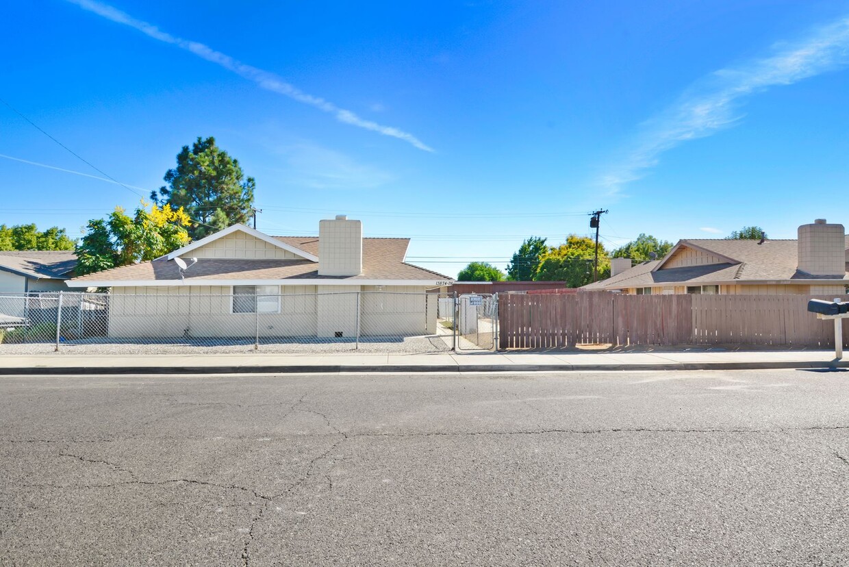 Foto principal - 13874 McDonnell St