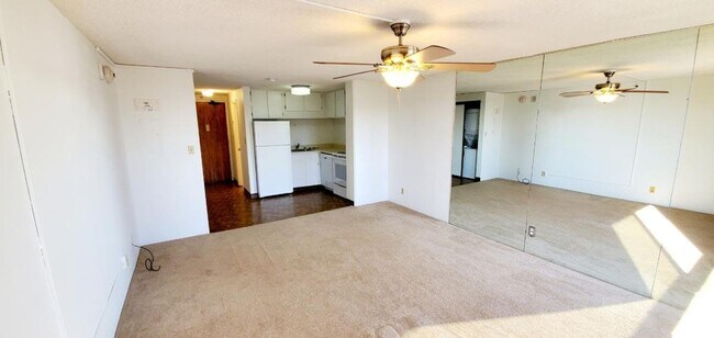 Building Photo - 2724 Kahoaloha Lane #1502- Large Studio
