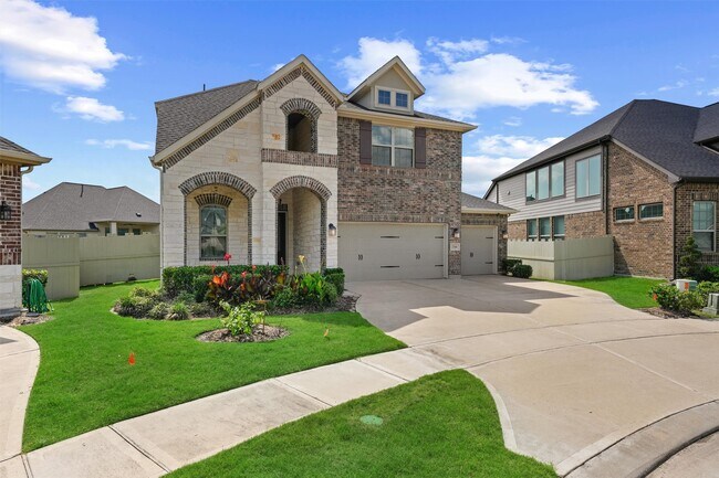 Foto del edificio - 17040 Shy Leaf Ct