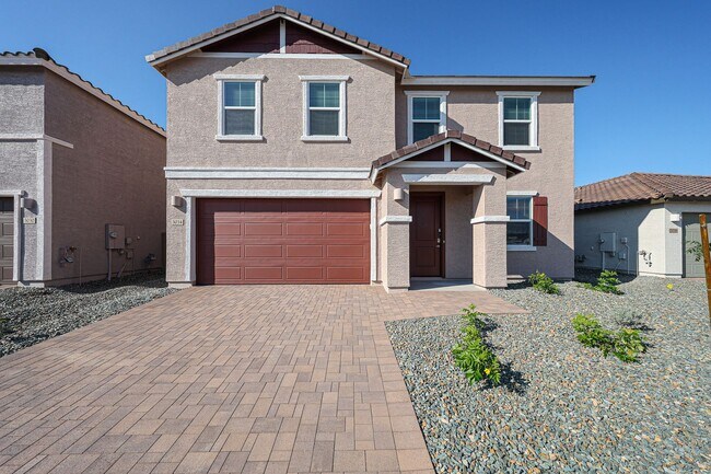 Foto del edificio - MOVE IN SPECIALS!! NEW 5 BEDROOM 3 BATHROOM HOME AVILABLE FOR RENT!