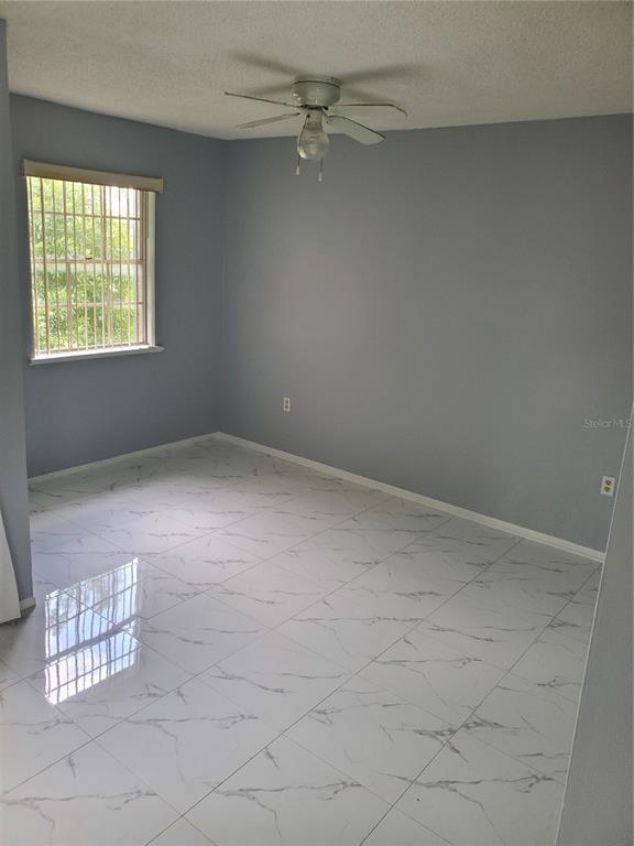 Foto del edificio - 5317 Curry Ford Rd