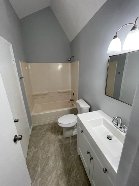Building Photo - 3801 Walnut Ridge Est