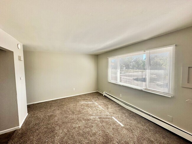 Foto del edificio - 6450 Chippewa Rd