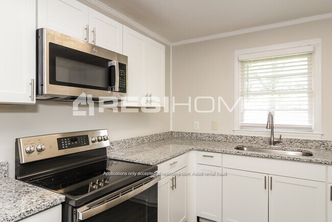 Photo - 2931 Birchwood Way SW (Marietta, GA) House