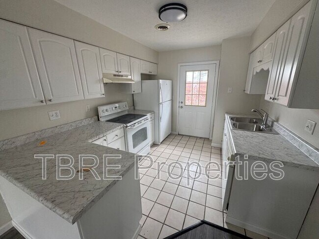 Foto del edificio - 700 Jefferson St