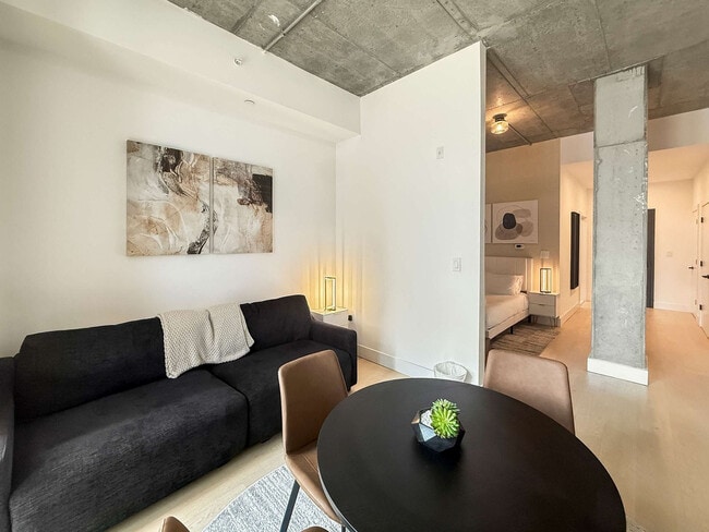 Building Photo - 1247 N 2nd St