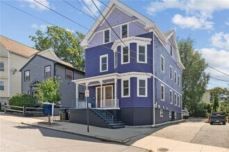 Building Photo - 39 Evergreen St