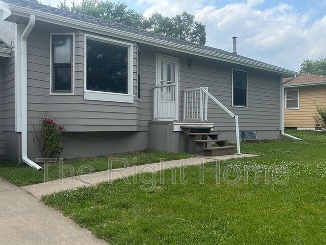 Photo - 6424 N 68th St House