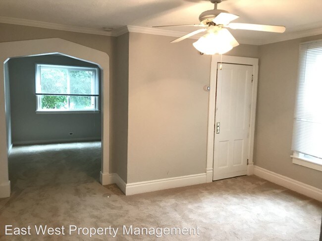 Foto del edificio - 2 br, 1 bath House - 2957 Devonshire St
