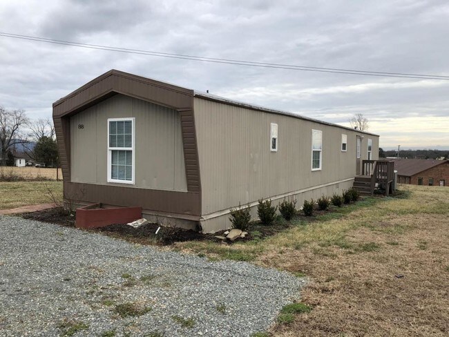 Building Photo - 88 Berger Loop