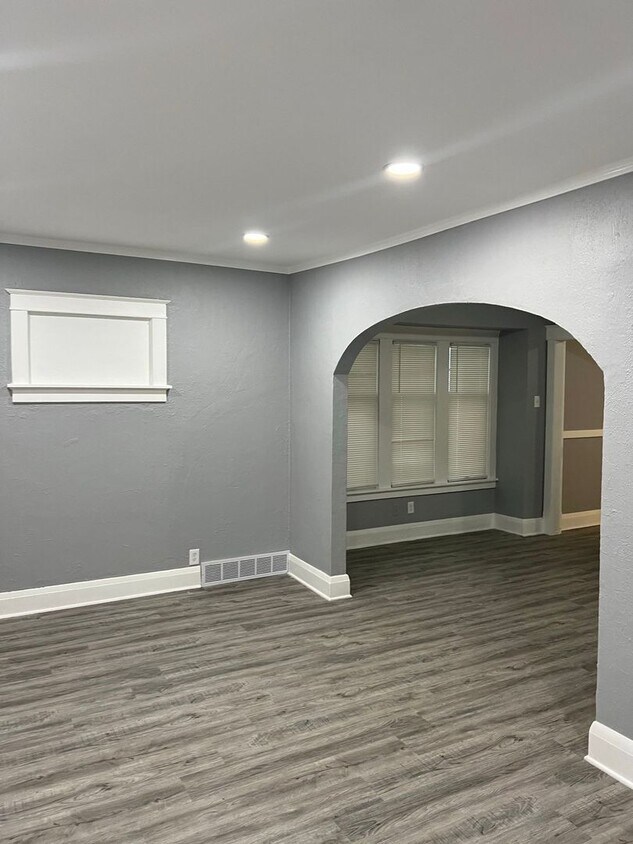 Primary Photo - 3205 N 35th St