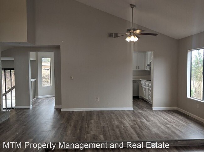 Foto del edificio - 12819 Calle De Las Rosas