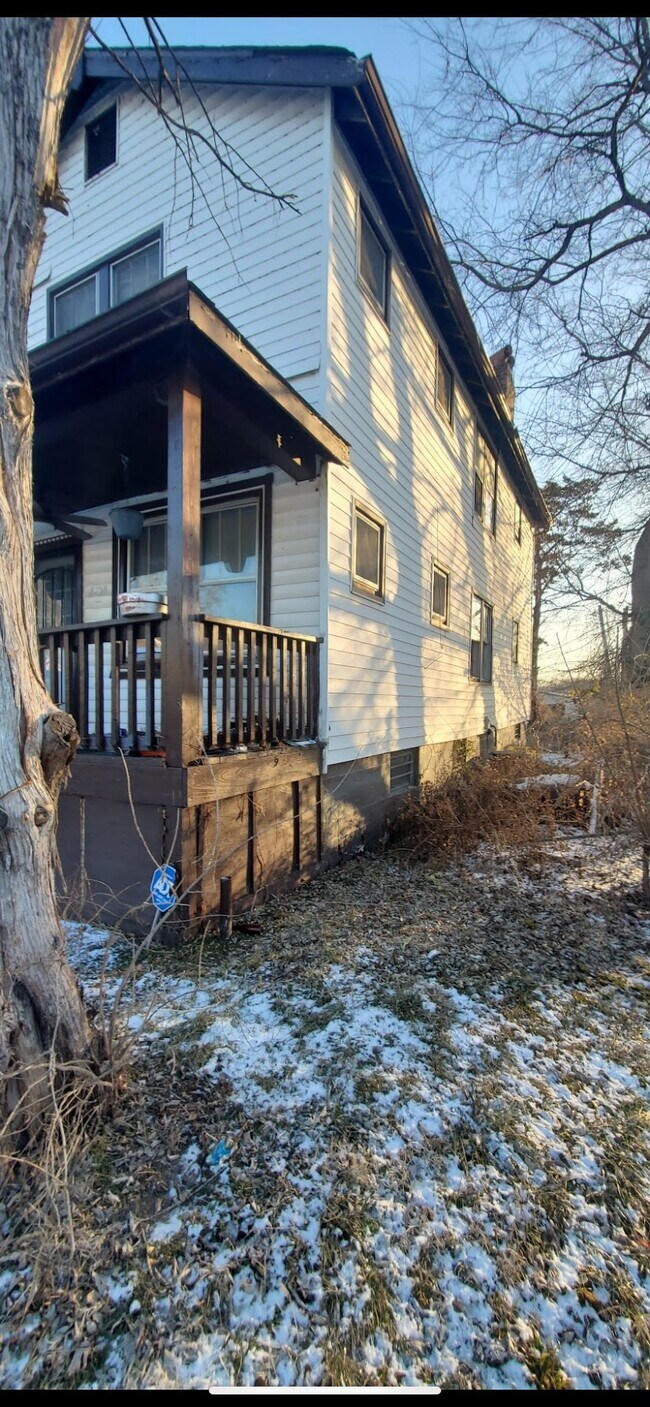 Foto del edificio - 8758 Lowell St