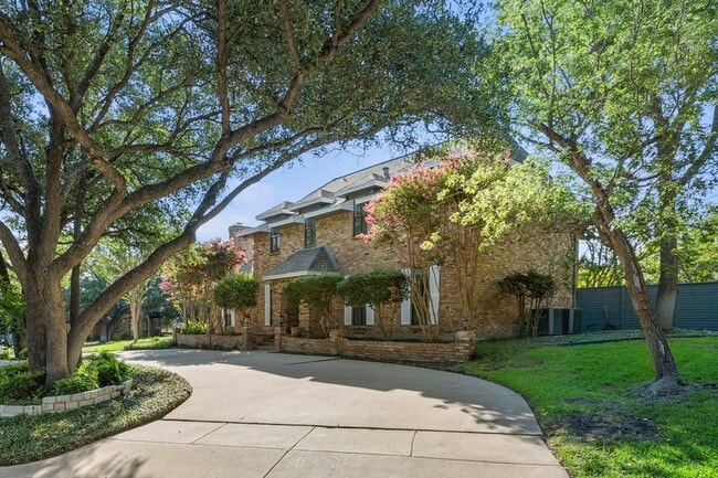 Photo - 4351 Bullfinch Ct House