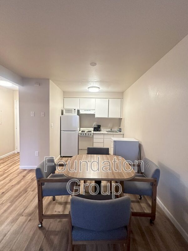Foto del edificio - 400 10th Ave