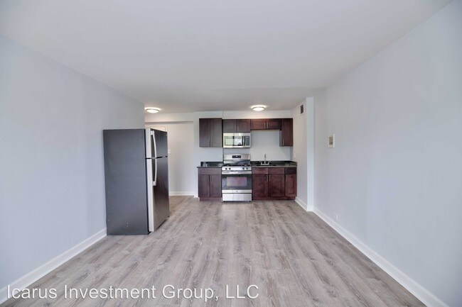 Building Photo - 7200 S Coles Ave