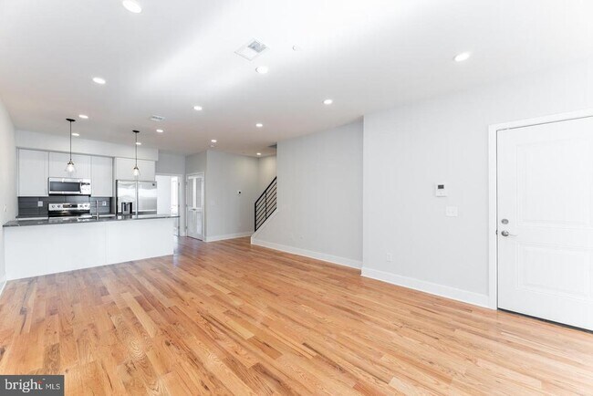 Foto del edificio - 2931 Salmon St