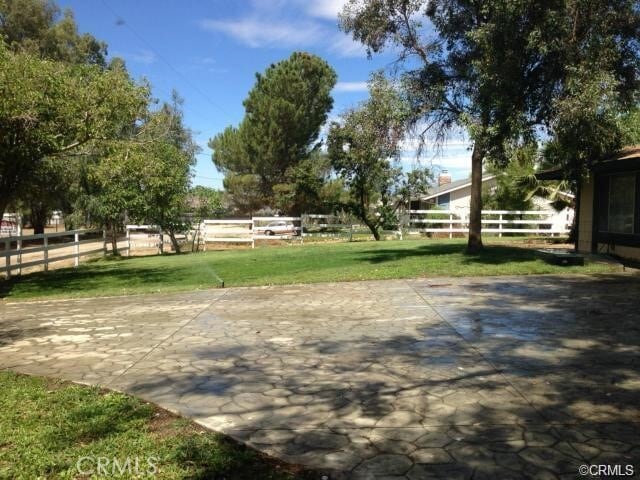 Foto del edificio - 20670 Havenhurst Dr