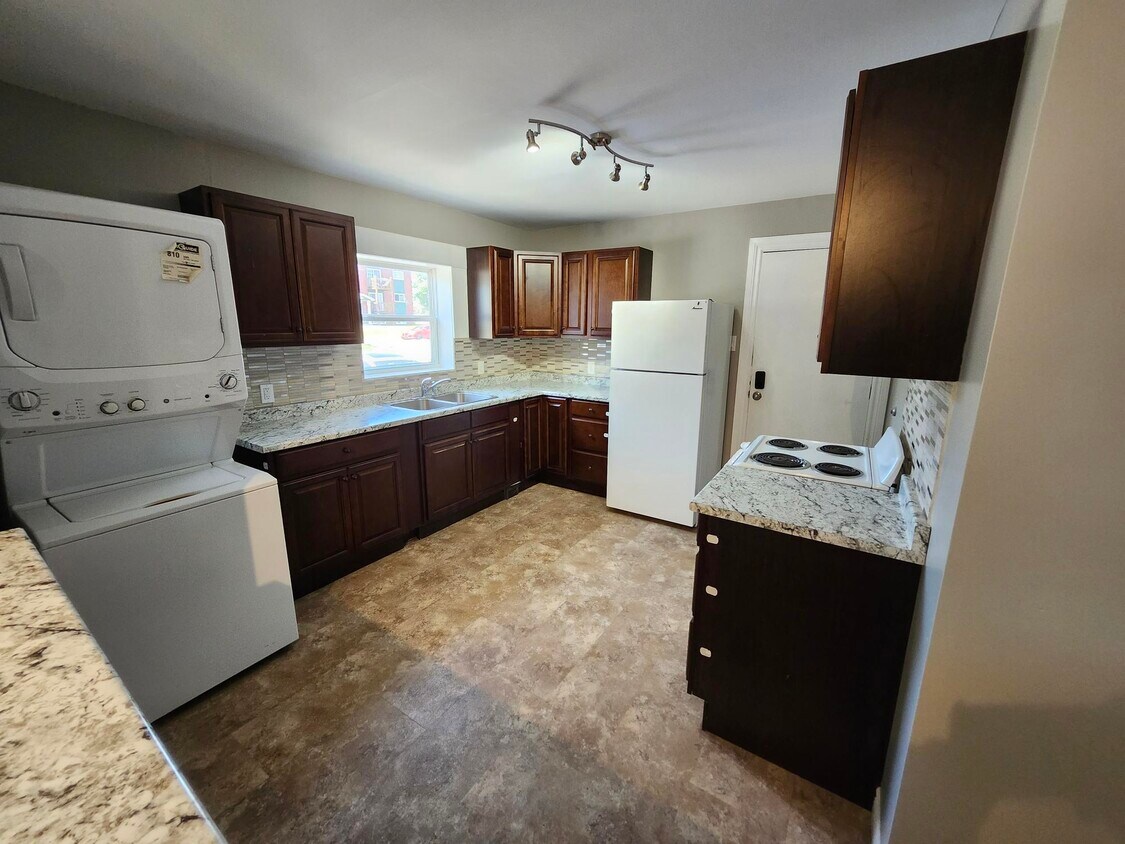 Photo principale - 321 Lowell St