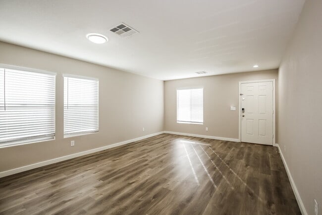 Building Photo - 5048 Charlo Dr