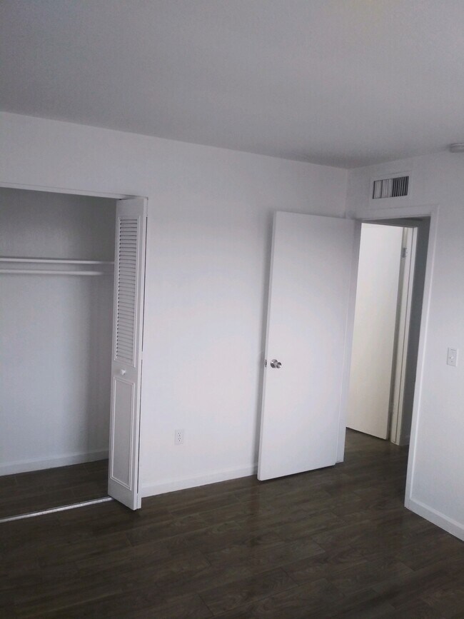 Foto del edificio - 10545 W Arica Rd