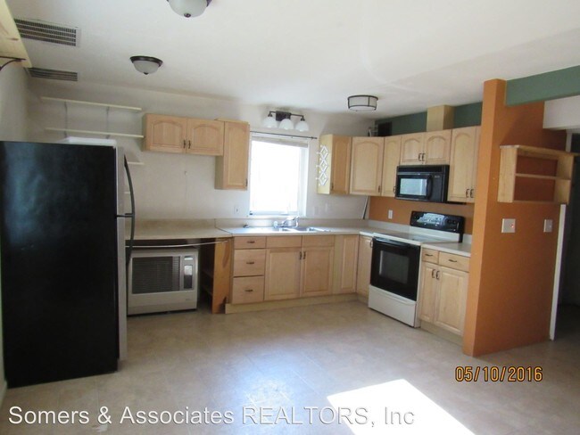 Building Photo - 389 Lanni Ave